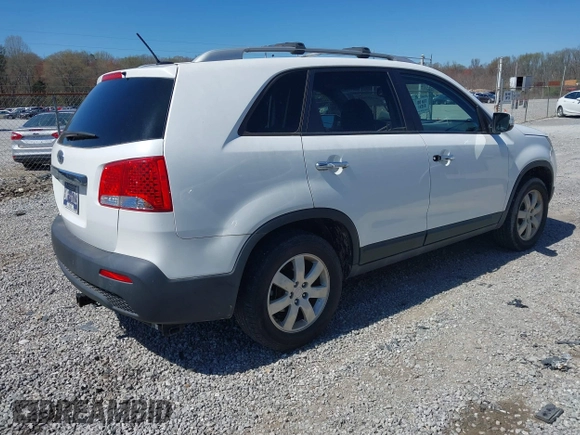 2011 Kia Sorento LX with VIN 5XYKT4A16BG149301, listed as a IAAI auction lot 41857018 with 169,963 mi miles. Bid and sale history available at carsss.com. Image 4.