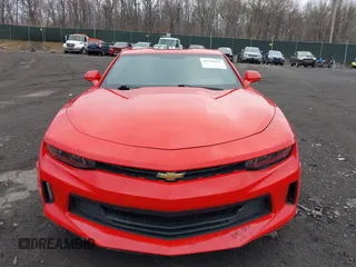 2017 Chevrolet Camaro 1LT z VIN 1G1FA1RX2H0119847, wystawiony jako IAAI lot #41936497 z przebiegiem 125 711 mil mil oraz . Historia ofert i sprzedaży dostępna na DreamBid. Obrazek 12.
