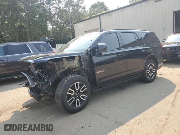 2024 GMC Yukon AT4 with VIN 1GKS2CKL3RR117841, listed as a Copart auction lot 70460294 with 8,821 mi miles and Salvage Title. Bid and sale history available at carsss.com. Image 1.