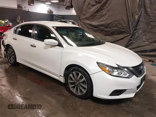 2017 Nissan Altima SV with VIN 1N4AL3AP6HC171487, listed as a IAAI auction lot 41503897 with 154,095 mi miles and . Bid and sale history available at carsss.com. Image 1.