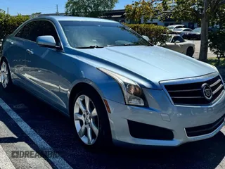 2013 Cadillac ATS z VIN 1G6AA5RX2D0145418, wystawiony jako Copart lot #50520415 z przebiegiem 107 726 mil mil oraz Szkoda całkowita • Salvage title. Historia ofert i sprzedaży dostępna na DreamBid. Obrazek 1.