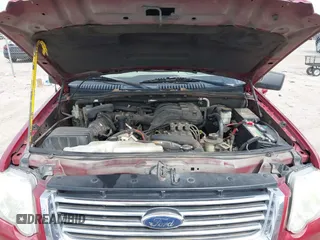 2008 Ford Explorer XLT z VIN 1FMEU63E78UA48891, wystawiony jako IAAI lot #41720120 z przebiegiem 217 578 mil mil oraz . Historia ofert i sprzedaży dostępna na DreamBid. Obrazek 10.