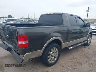 2008 Ford F-150 XLT z VIN 1FTPW12V98FA17013, wystawiony jako IAAI lot #42297759 z przebiegiem 149 487 mil mil oraz . Historia ofert i sprzedaży dostępna na DreamBid. Obrazek 4.