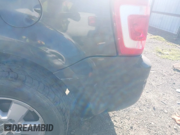 2008 Ford Escape XLT с VIN 1FMCU03138KB89857, выставлен на аукционе IAAI как лот 42000842 с пробегом 178 565 миль миль и . История ставок и продаж доступна на DreamBid. Изображение 14.