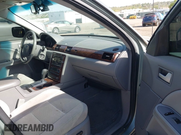 2007 Ford Five Hundred SEL with VIN 1FAFP24157G112188, listed as a IAAI auction lot 42092342 with 71,396 mi miles. Bid and sale history available at carsss.com. Image 5.