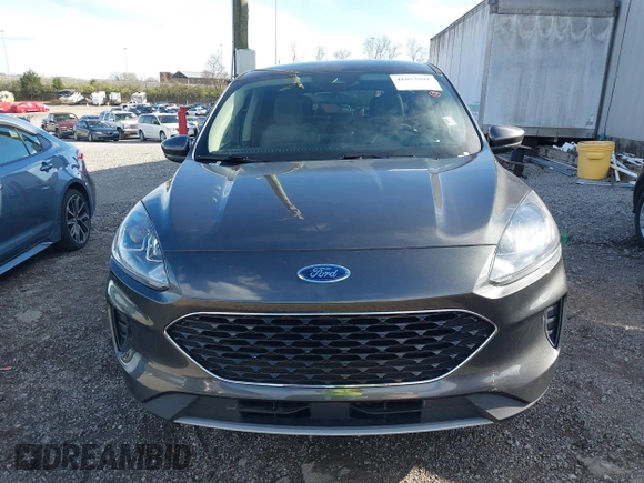 2020 Ford Escape SE z VIN 1FMCU9G62LUC26338, wystawiony jako IAAI lot #41853591 z przebiegiem Nie podano mil oraz . Historia ofert i sprzedaży dostępna na DreamBid. Obrazek 6.