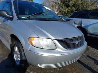 2003 Chrysler Town & Country EX with VIN 2C4GP74L83R212596, listed as a IAAI auction lot 41335410 with Not Provided miles and . Bid and sale history available at carsss.com. Image 6.