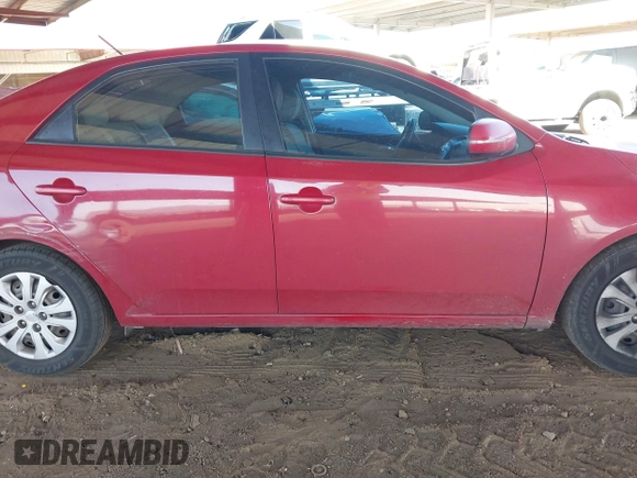 2013 Kia Forte EX with VIN KNAFU4A25D5682823, listed as a IAAI auction lot 41985904 with 173,856 mi miles. Bid and sale history available at carsss.com. Image 13.