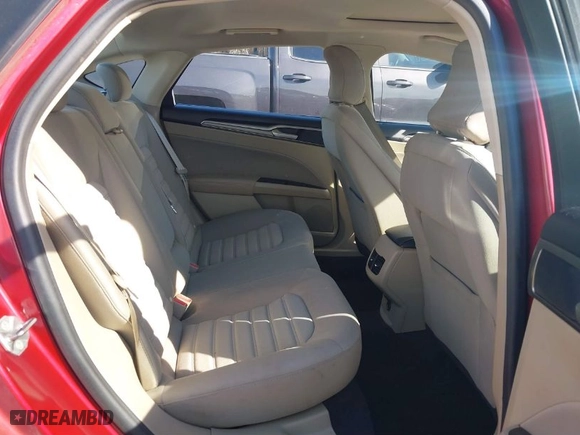 2019 Ford Fusion SE with VIN 3FA6P0HD5KR111617, listed as a IAAI auction lot 41559547 with 98,135 mi miles. Bid and sale history available at carsss.com. Image 8.