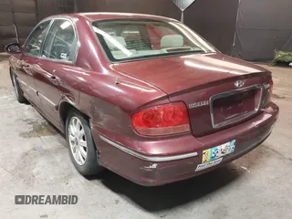 2003 Hyundai Sonata GLS with VIN KMHWF35H13A882475, listed as a IAAI auction lot 41863570 with 168,303 mi miles. Bid and sale history available at carsss.com. Image 3.