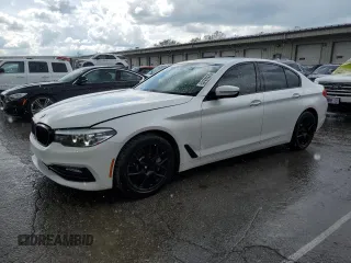2017 BMW 5 Series 530i xDrive z VIN WBAJA7C39HG906602, wystawiony jako Copart lot #52406305 z przebiegiem 68 151 mil mil oraz Szkoda całkowita • Salvage title. Historia ofert i sprzedaży dostępna na DreamBid. Obrazek 1.