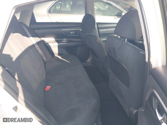2015 Nissan Altima 2.5 SV with VIN 1N4AL3AP9FC450963, listed as a IAAI auction lot 40270304 with 125,603 mi miles. Bid and sale history available at carsss.com. Image 8.