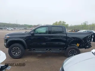 2024 Chevrolet Colorado 4WD ZR2 with VIN 1GCPTFEK4R1270553, listed as a IAAI auction lot 42208616 with 3,700 mi miles and . Bid and sale history available at DreamBid. Image 14.
