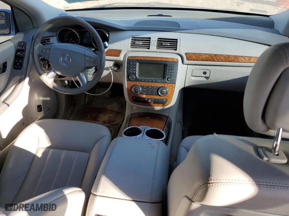 2008 Mercedes-Benz R-Class 3.5L with VIN 4JGCB65E28A073693, listed as a Copart auction lot 76323084 with 188,277 mi miles and Salvage Title. Bid and sale history available at carsss.com. Image 8.
