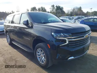 2024 Chevrolet Suburban LT z VIN 1GNSKCKD6RR167614, wystawiony jako IAAI lot #41747300 z przebiegiem 17 326 mil mil oraz . Historia ofert i sprzedaży dostępna na DreamBid. Obrazek 13.