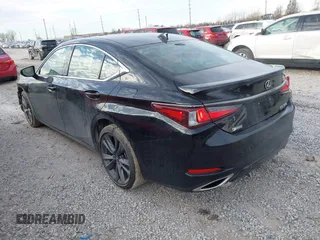2021 Lexus ES with VIN 58AGZ1B17MU103743, listed as a IAAI auction lot 41163795 with 28,825 mi miles. Bid and sale history available at carsss.com. Image 3.