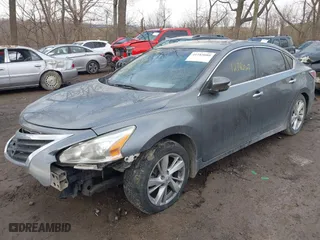 2015 Nissan Altima 2.5 S with VIN 1N4AL3AP4FC184462, listed as a IAAI auction lot 41185080 with 127,660 mi miles. Bid and sale history available at carsss.com. Image 17.