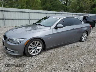 2012 BMW 3 Series 328i z VIN WBADW7C53CE728349, wystawiony jako Copart lot #80199394 z przebiegiem 192 715 mil mil oraz Czysty tytuł • Clean title. Historia ofert i sprzedaży dostępna na DreamBid. Obrazek 1.