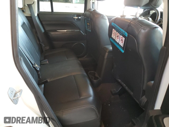 2016 Jeep Compass Latitude z VIN 1C4NJCEAXGD633548, wystawiony jako Copart lot #59866875 z przebiegiem 193 695 mil mil oraz Szkoda całkowita • Salvage title. Historia ofert i sprzedaży dostępna na DreamBid. Obrazek 11.