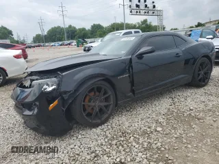 2015 Chevrolet Camaro LS z VIN 2G1FB1E34F9310723, wystawiony jako Copart lot #60209565 z przebiegiem 140 911 mil mil oraz Czysty tytuł • Clean title. Historia ofert i sprzedaży dostępna na DreamBid. Obrazek 1.