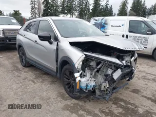 2022 Mitsubishi Eclipse Cross LE z VIN JA4ASVAA6NZ012315, wystawiony jako IAAI lot #41726087 z przebiegiem 69 063 mil mil oraz . Historia ofert i sprzedaży dostępna na DreamBid. Obrazek 1.