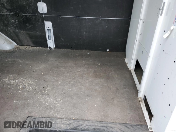 2021 Ford Transit Cargo с VIN 1FTBR3X84MKA93837, выставлен на аукционе Copart как лот 45632745 с пробегом 215 560 миль миль и Списание • Salvage title. История ставок и продаж доступна на DreamBid. Изображение 11.
