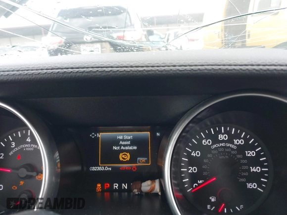 2019 Ford Mustang EcoBoost z VIN 1FATP8UH3K5106557, wystawiony jako IAAI lot #42223835 z przebiegiem 32 353 mil mil oraz . Historia ofert i sprzedaży dostępna na DreamBid. Obrazek 7.