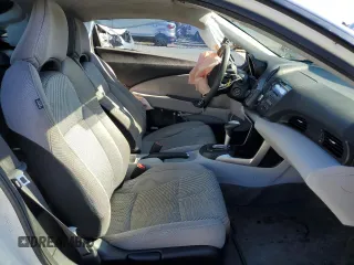 2011 Honda CR-Z with VIN JHMZF1D49BS009035, listed as a Copart auction lot 82366174 with 172,512 mi miles and Salvage Title. Bid and sale history available at carsss.com. Image 7.