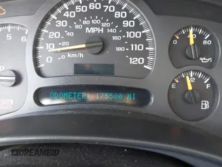 2004 Chevrolet Tahoe LS z VIN 1GNEC13T24R153092, wystawiony jako IAAI lot #42508196 z przebiegiem 175 580 mil mil oraz . Historia ofert i sprzedaży dostępna na DreamBid. Obrazek 7.
