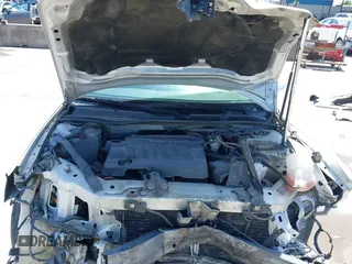 2014 Chevrolet Impala LT z VIN 2G1WB5E31E1180551, wystawiony jako IAAI lot #42386442 z przebiegiem 130 545 mil mil oraz . Historia ofert i sprzedaży dostępna na DreamBid. Obrazek 10.