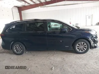 2021 Toyota Sienna LE z VIN 5TDKRKEC3MS070561, wystawiony jako IAAI lot #42331063 z przebiegiem 56 413 mil mil oraz . Historia ofert i sprzedaży dostępna na DreamBid. Obrazek 14.