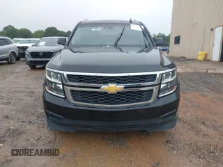 2019 Chevrolet Suburban LT z VIN 1GNSKHKC8KR332167, wystawiony jako IAAI lot #42256453 z przebiegiem 131 882 mil mil oraz . Historia ofert i sprzedaży dostępna na DreamBid. Obrazek 12.