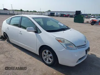 2005 Toyota Prius z VIN JTDKB20U153077161, wystawiony jako IAAI lot #42400578 z przebiegiem 299 999 mil mil oraz . Historia ofert i sprzedaży dostępna na DreamBid. Obrazek 1.
