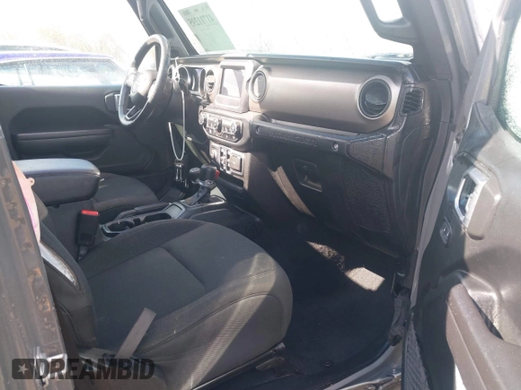 2020 Jeep Wrangler Unlimited Sport Altitude with VIN 1C4HJXDG2LW335228, listed as a IAAI auction lot 41711295 with 43,451 mi miles and . Bid and sale history available at DreamBid. Image 5.
