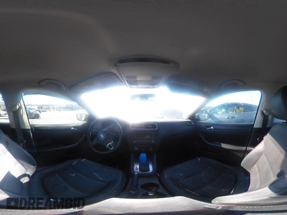 2012 Volkswagen Jetta SE с VIN 3VWDX7AJ7CM307161, выставлен на аукционе IAAI как лот 41332691 с пробегом 193 920 миль миль и . История ставок и продаж доступна на DreamBid. Изображение 18.