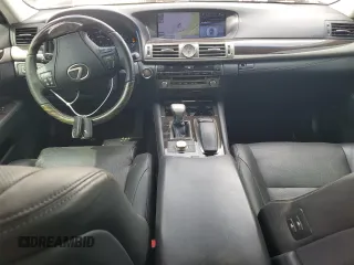 2013 Lexus LS 460 z VIN JTHBL5EF2D5115068, wystawiony jako Copart lot #50638275 z przebiegiem 84 817 mil mil oraz Szkoda całkowita • Salvage title. Historia ofert i sprzedaży dostępna na DreamBid. Obrazek 8.