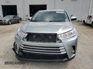 2018 Toyota Highlander LE with VIN 5TDZZRFH2JS284129, listed as a Copart auction lot 58466295 with 130,269 mi miles and Salvage title. Bid and sale history available at DreamBid. Image 5.