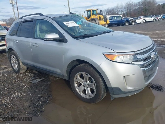 2013 Ford Edge SEL with VIN 2FMDK3JC8DBB97621, listed as a IAAI auction lot 41100900 with 200,806 mi miles. Bid and sale history available at carsss.com. Image 1.