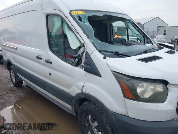 2018 Ford Transit z VIN 1FTYR2CM9JKB14054, wystawiony jako IAAI lot #42205733 z przebiegiem 263 605 mil mil oraz . Historia ofert i sprzedaży dostępna na DreamBid. Obrazek 6.