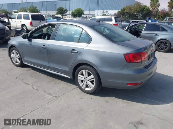 2013 Volkswagen Jetta Hybrid SE with VIN 3VW637AJ3DM305798, listed as a IAAI auction lot 42736297 with 156,972 mi miles and . Bid and sale history available at DreamBid. Image 3.