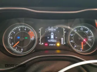 2022 Jeep Cherokee X with VIN 1C4PJMCX1ND526262, listed as a Copart auction lot 45555075 with 27,509 mi miles and Salvage title. Bid and sale history available at DreamBid. Image 9.