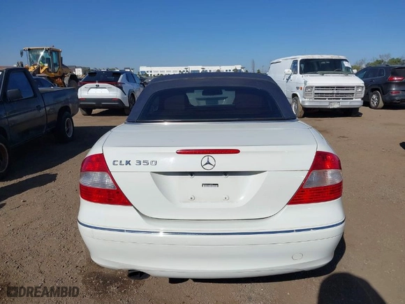 2009 Mercedes-Benz CLK-Class 3.5L with VIN WDBTK56F19T103938, listed as a IAAI auction lot 41409648 with 183,203 mi miles. Bid and sale history available at carsss.com. Image 16.