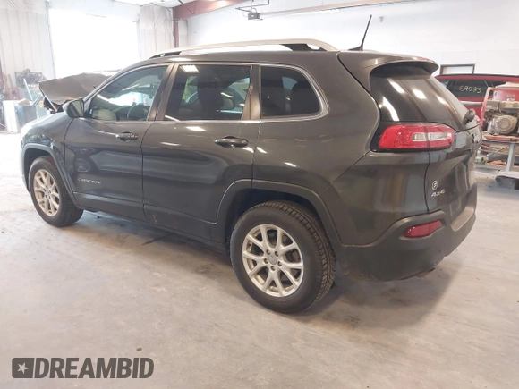 2016 Jeep Cherokee Latitude z VIN 1C4PJMCB3GW187502, wystawiony jako IAAI lot #42048898 z przebiegiem 151 450 mil mil oraz . Historia ofert i sprzedaży dostępna na DreamBid. Obrazek 3.