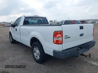 2008 Ford F-150 XL z VIN 1FTPF12V28KD27138, wystawiony jako IAAI lot #41106591 z przebiegiem 209 684 mil mil oraz . Historia ofert i sprzedaży dostępna na DreamBid. Obrazek 3.