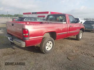 1999 Dodge 1500 z VIN 1B7HF16Y2XS185896, wystawiony jako IAAI lot #42251046 z przebiegiem 258 932 mil mil oraz . Historia ofert i sprzedaży dostępna na DreamBid. Obrazek 4.