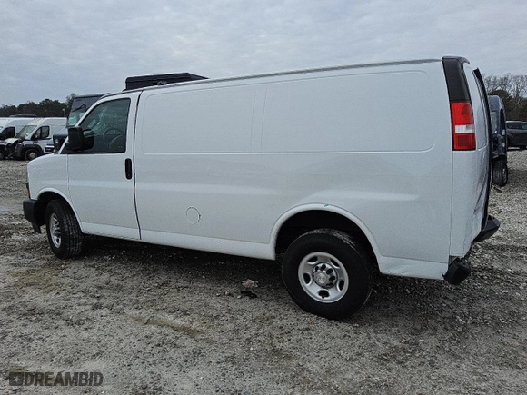 2021 Chevrolet Express Cargo Van with VIN 1GCWGAFP7M1182845, listed as a Copart auction lot 41517025 with 98,193 mi miles and Clean Title. Bid and sale history available at carsss.com. Image 2.