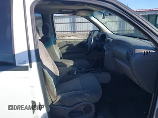 2002 Chevrolet TrailBlazer LTZ with VIN 1GNDT13S122484724, listed as a IAAI auction lot 41855912 with 216,783 mi miles and . Bid and sale history available at DreamBid. Image 5.