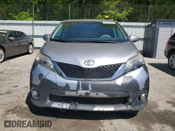 2012 Toyota Sienna SE with VIN 5TDXK3DC7CS239254, listed as a Copart auction lot 53244725 with 134,669 mi miles and Clean Title. Bid and sale history available at carsss.com. Image 5.