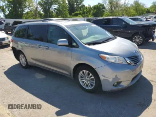 2017 Toyota Sienna XLE Auto Access Seat с VIN 5TDYZ3DC5HS787678, выставлен на аукционе Copart как лот 57631105 с пробегом 220 388 миль миль и Списание • Salvage title. История ставок и продаж доступна на DreamBid. Изображение 4.
