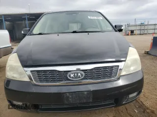 2011 Kia Sedona EX with VIN KNDMH4C76B6370377, listed as a Copart auction lot 51271025 with 170,429 mi miles and Clean Title. Bid and sale history available at carsss.com. Image 5.